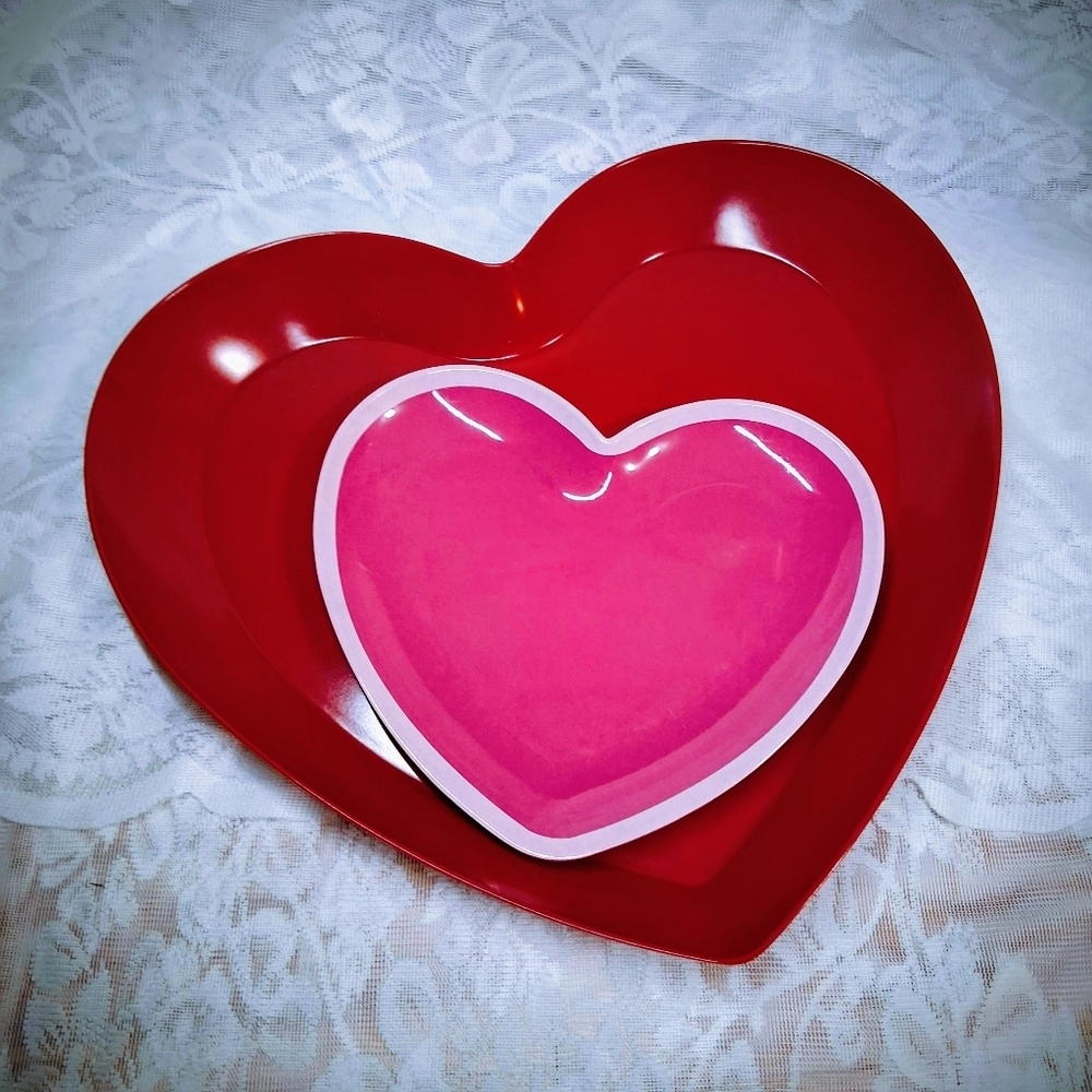 Melamine Heart Plates Valentines Day Decor Pink Red - Picture 4 of 10